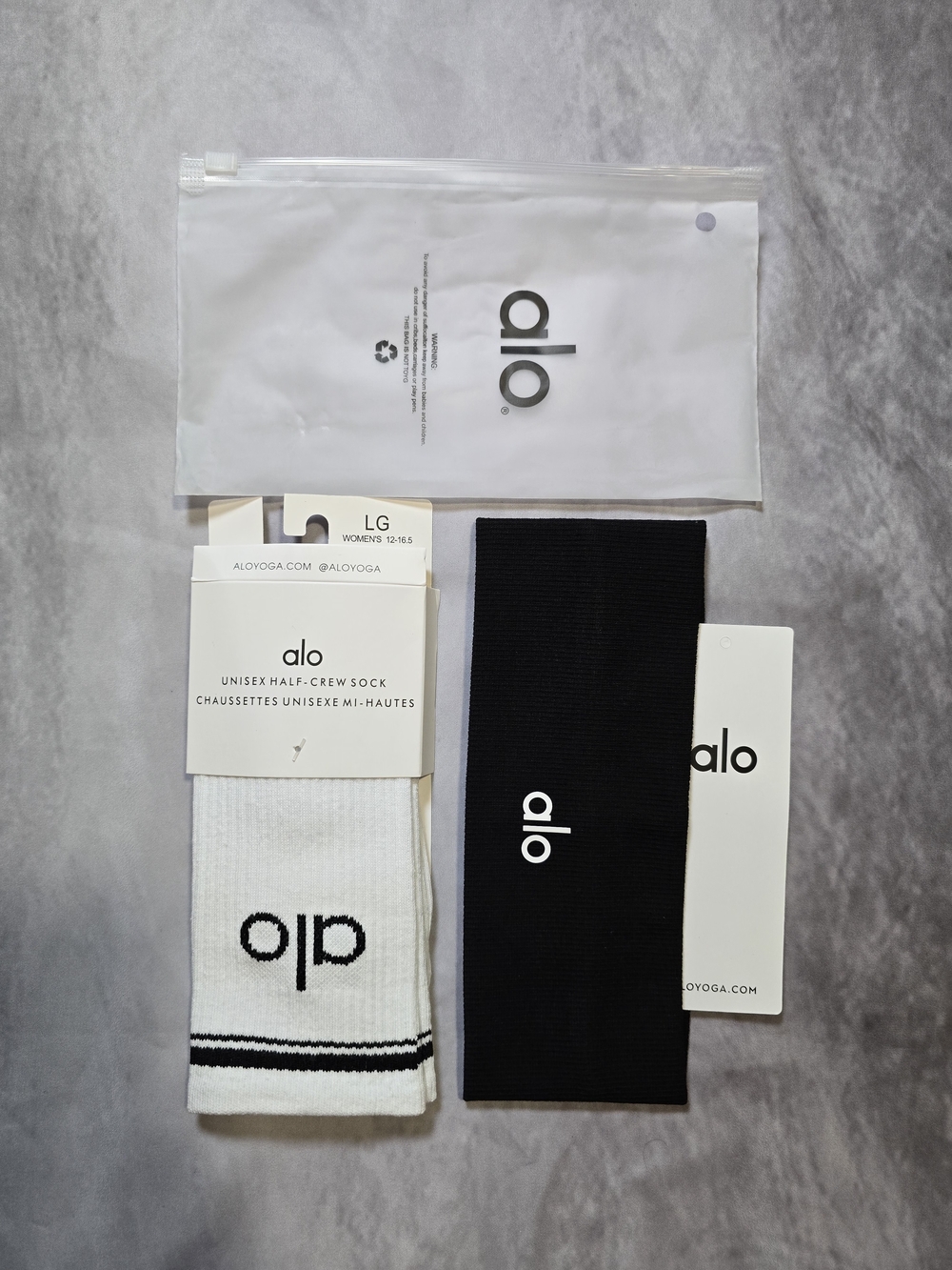 NWT Aesthetic Black Gym Headband & White Sport Socks Set Bundle Pilates Yoga